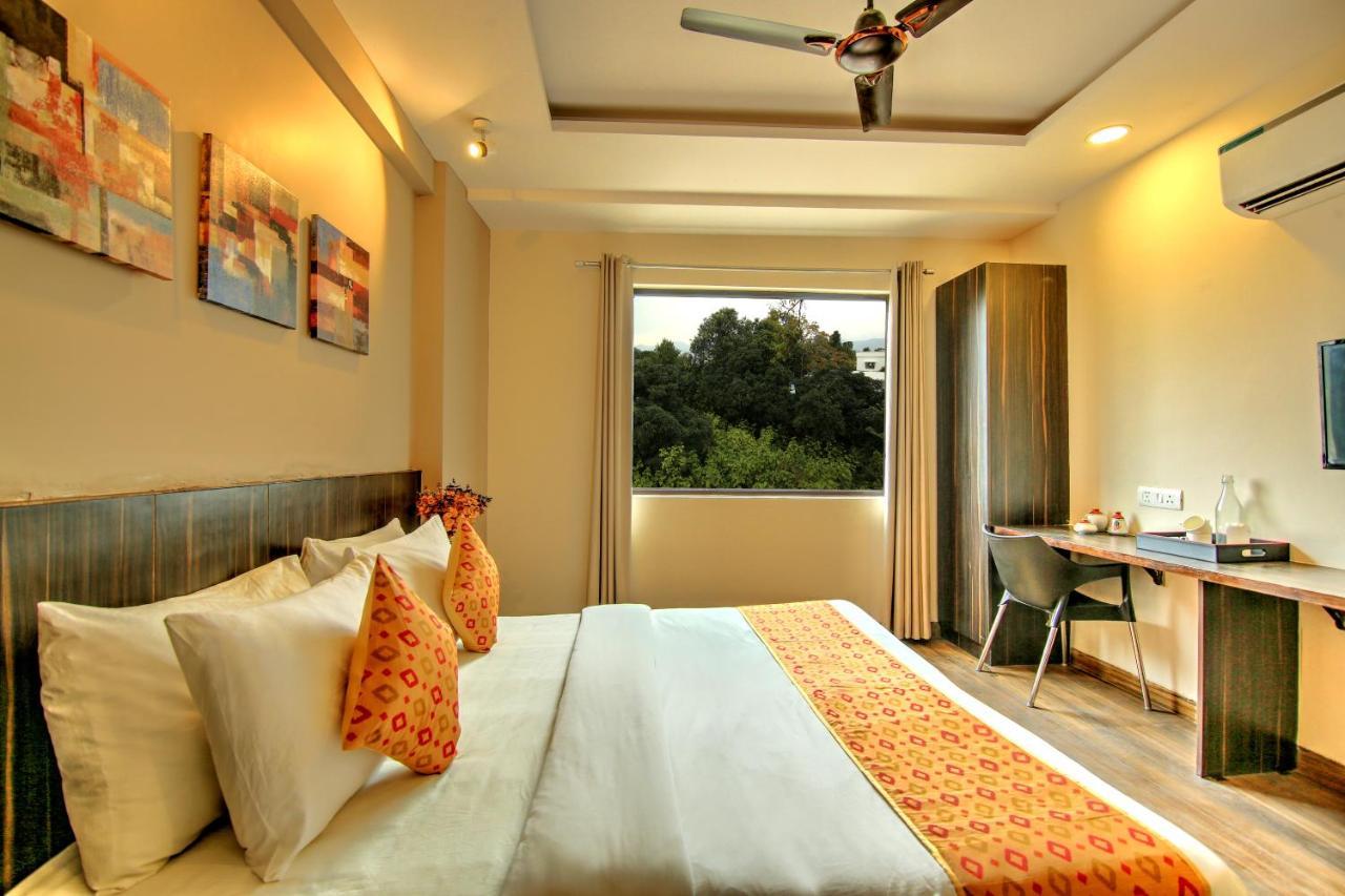 อาร์ติซาน รูมส์ Hotel นิวเดลี ภายนอก รูปภาพ